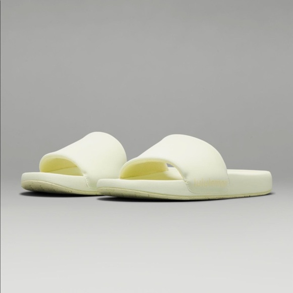 lululemon slides